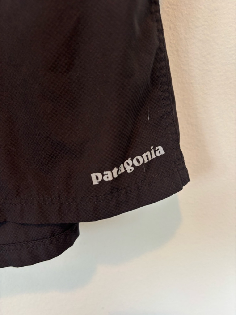 Patagonia Black Men's Swim/Board Shorts with Drawstring - Picture 3 of 5